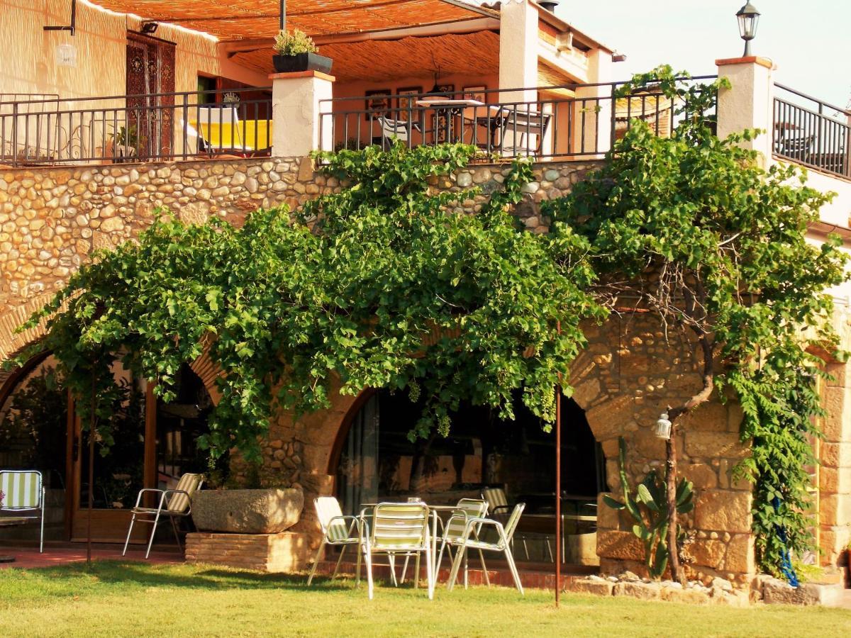 La Masia Costa Brava -Adults Only Garrigás Exterior foto